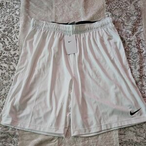 Nike Men's XL  Totality DRI-FIT 7" Unlined Shorts